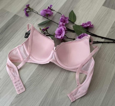 BIUSTONOSZ AIMINA''B''