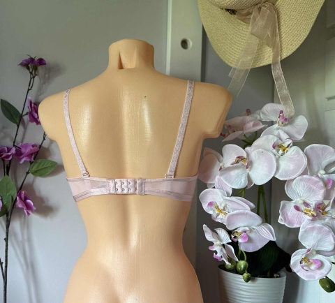 BIUSTONOSZ AIMINA''B''