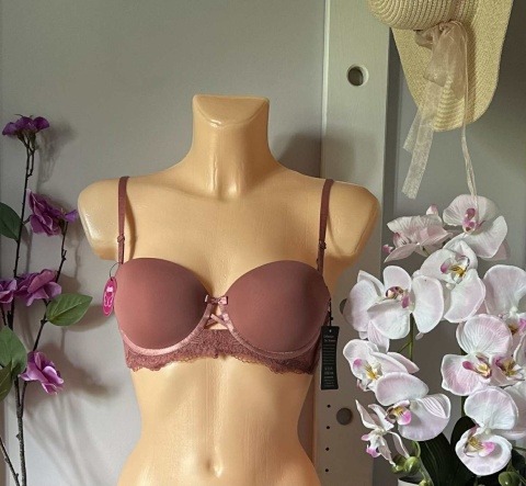 BIUSTONOSZ BIWEIER''B''