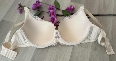 BIUSTONOSZ BIWEIER''D''