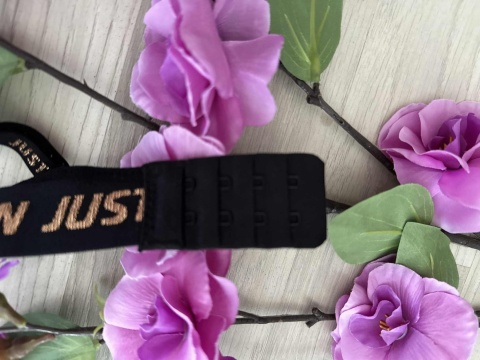 BIUSTONOSZ CHANVIE LEEN''C''