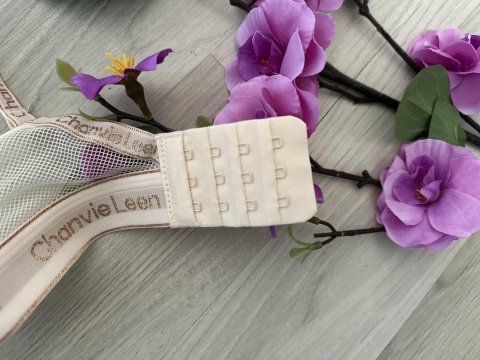 BIUSTONOSZ CHANVIE LEEN''D''