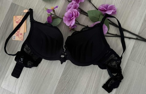 BIUSTONOSZ GUIMEIQI''C''