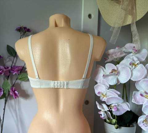 BIUSTONOSZ KML''B'',''C''