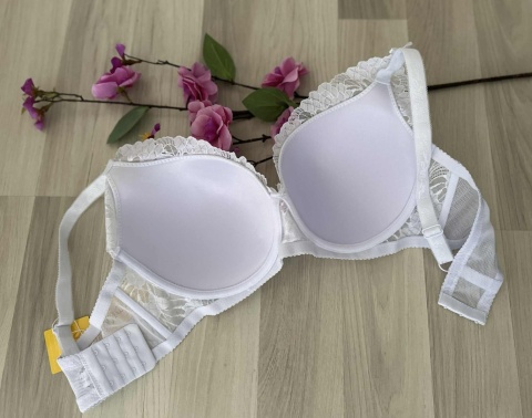 BIUSTONOSZ NADIZI''E''