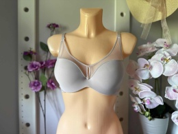 BIUSTONOSZ NADIZI''B''